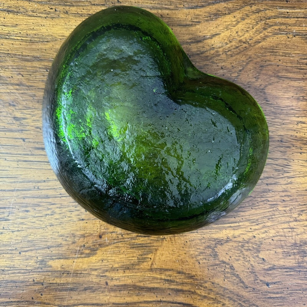 Vintage 70's Blenko Kidney Bean Art Glass Ashtray  Avocado Green‎ Heart - Picture 5 of 8